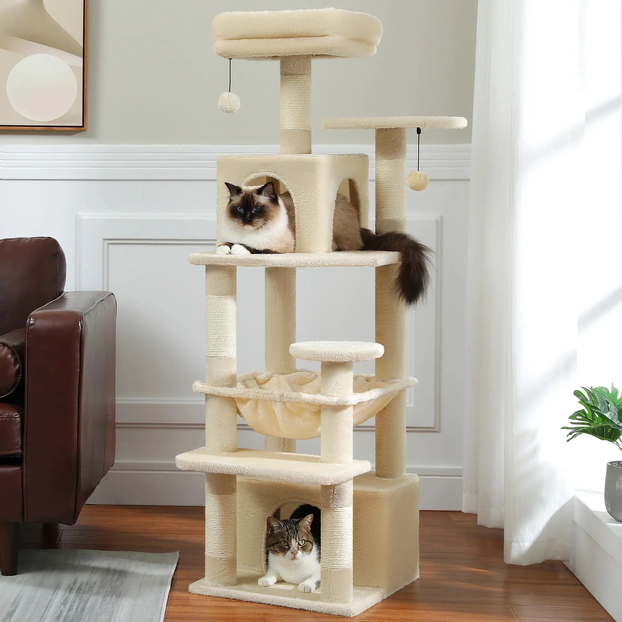 Deluxe Cat Tree Tower for Large Cats - 136cm Height with Hammocks, Condos, and Scratching Posts