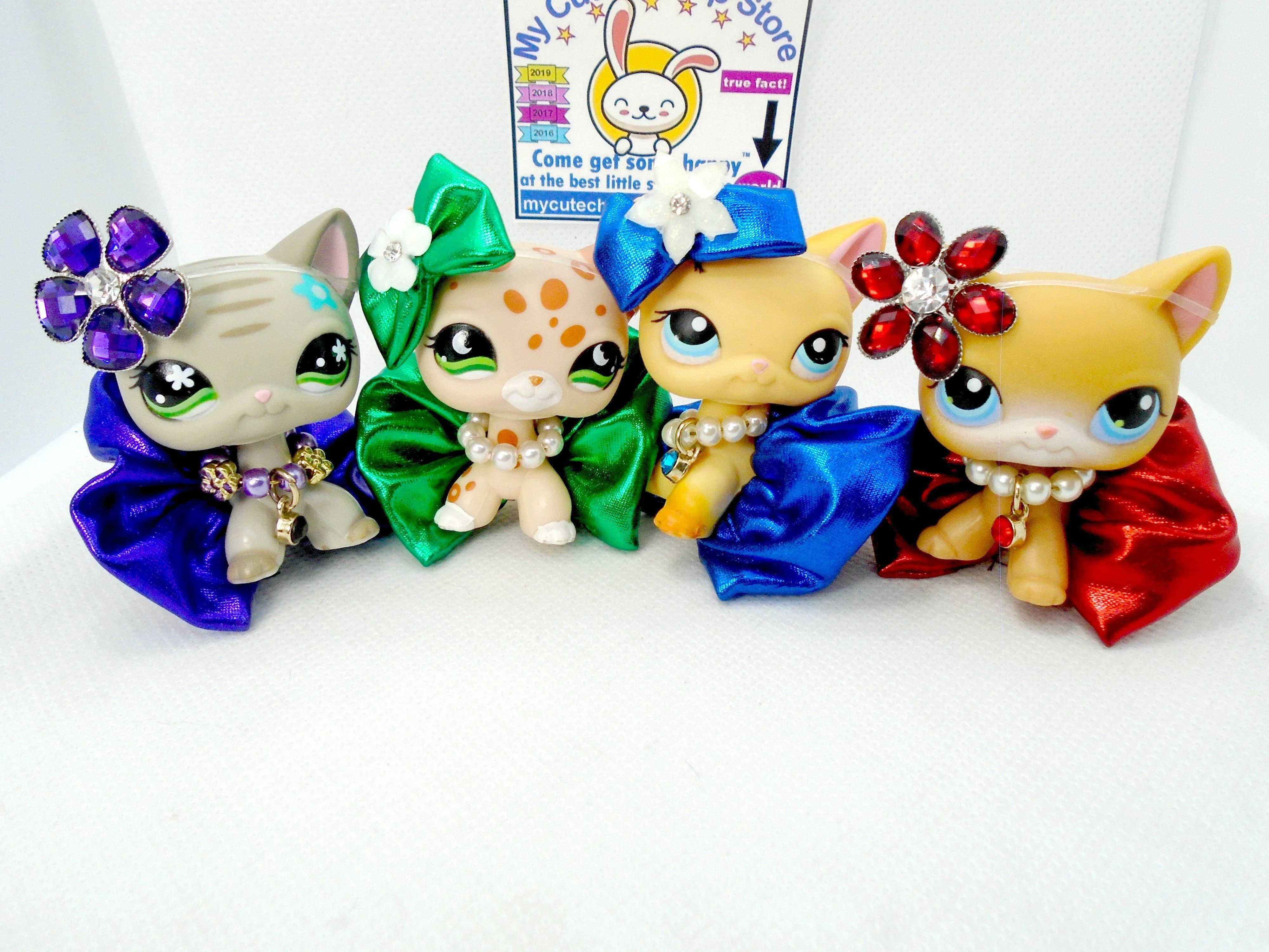 Littlest Pet Shop set of 12 pieces Deluxe Outfit