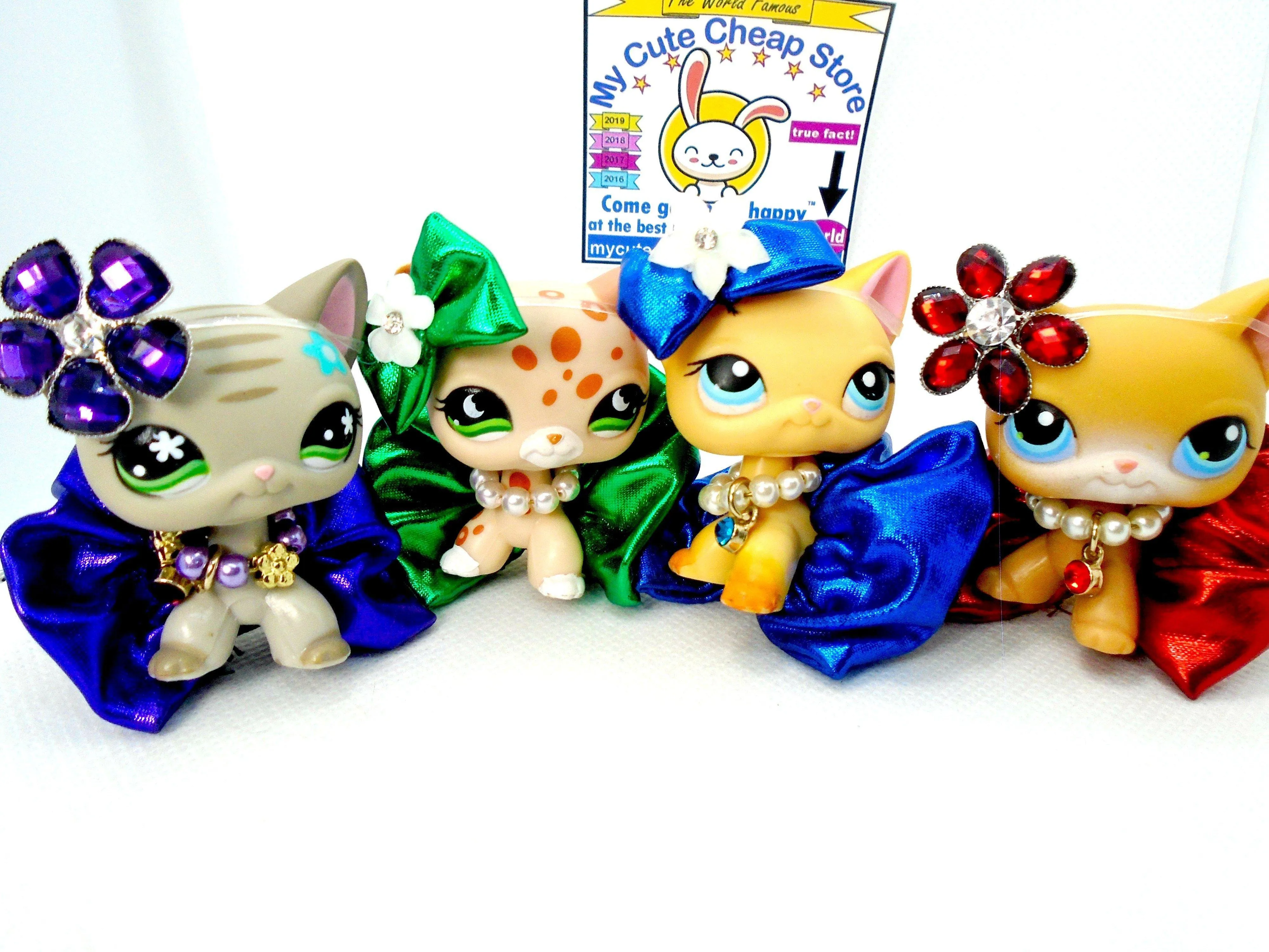 Littlest Pet Shop set of 12 pieces Deluxe Outfit