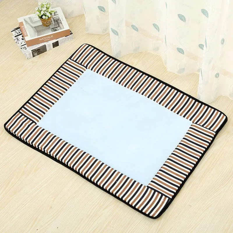 Pet fashion striped outdoor mat