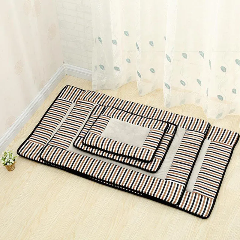Pet fashion striped outdoor mat